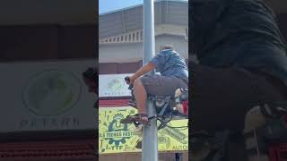 a modern tool used to climb large iron poles easily and quickly #popular #viralshorts #construction