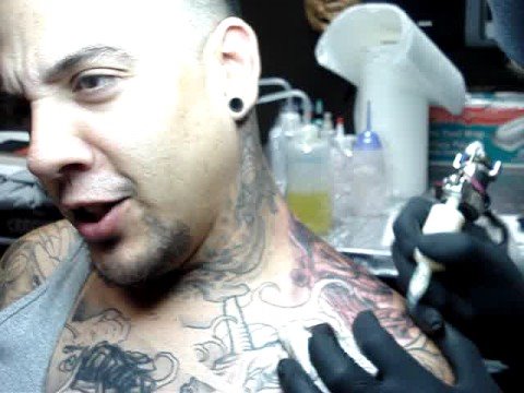 BIG GUS GETs NECK TATTOO BY ALEXIS VAATETE