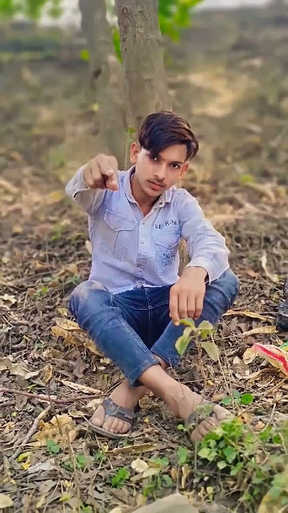 Pehli dafa tujhe dekha maine #lovestory #feelings #viral #ringtone#iloveyou #public #shortvideo