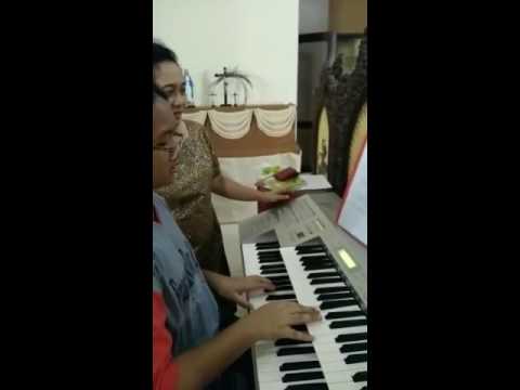 bawalah persembahanmu by mama Pieri dan Seruni