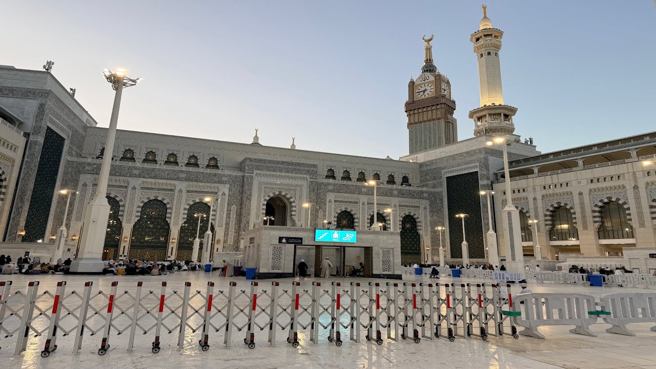 Morning time walking in Makkah Masjid Ul Haram in Ramdan 😍 