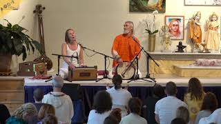 Video thumbnail of "Shiva Shiva Shambho - by Gauri and Bernardo"