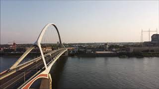 Nijmegen 2020 Brug De Oversteek In De Avondzon