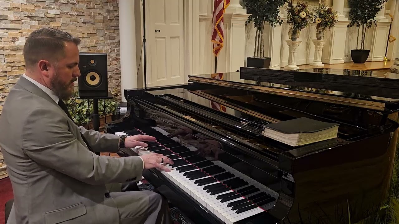 Sunday Piano Hymns (02/01/2026)