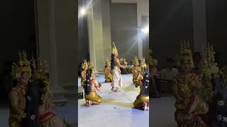 របាំវប្បធម៌បុរាណខ្មែរ#shorts ❤️🙏 #dance #fly