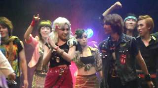 2010 0922 Onew Rock of Ages2