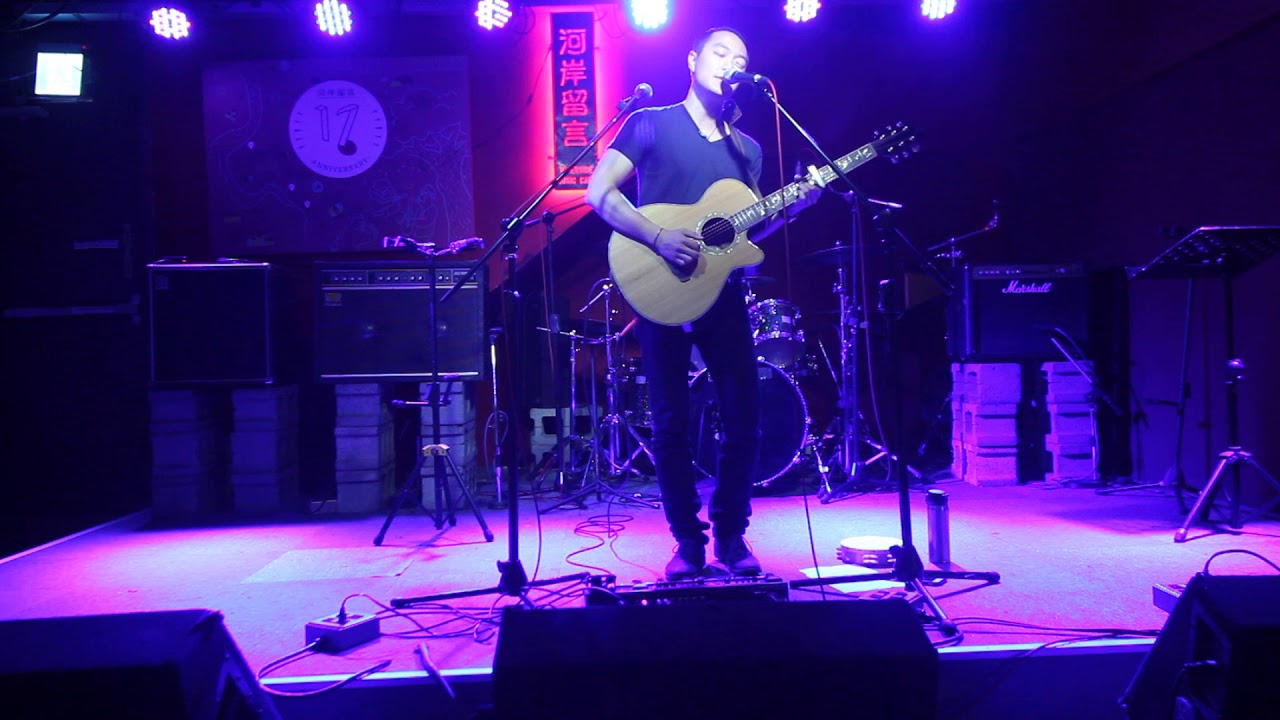 【台灣🇹🇼】美國🇺🇸帥哥唱 Ed Sheeran - I See Fire 【COVER】/ Patrick John Lu @河岸留言 05.13.2018 - YouTube