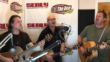 Sister Hazel performs 