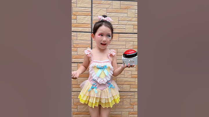 小丑不让天使带泳圈进泳池，天使和coco联合作战。#小丑 #天使 #超人不会飞 #shorts