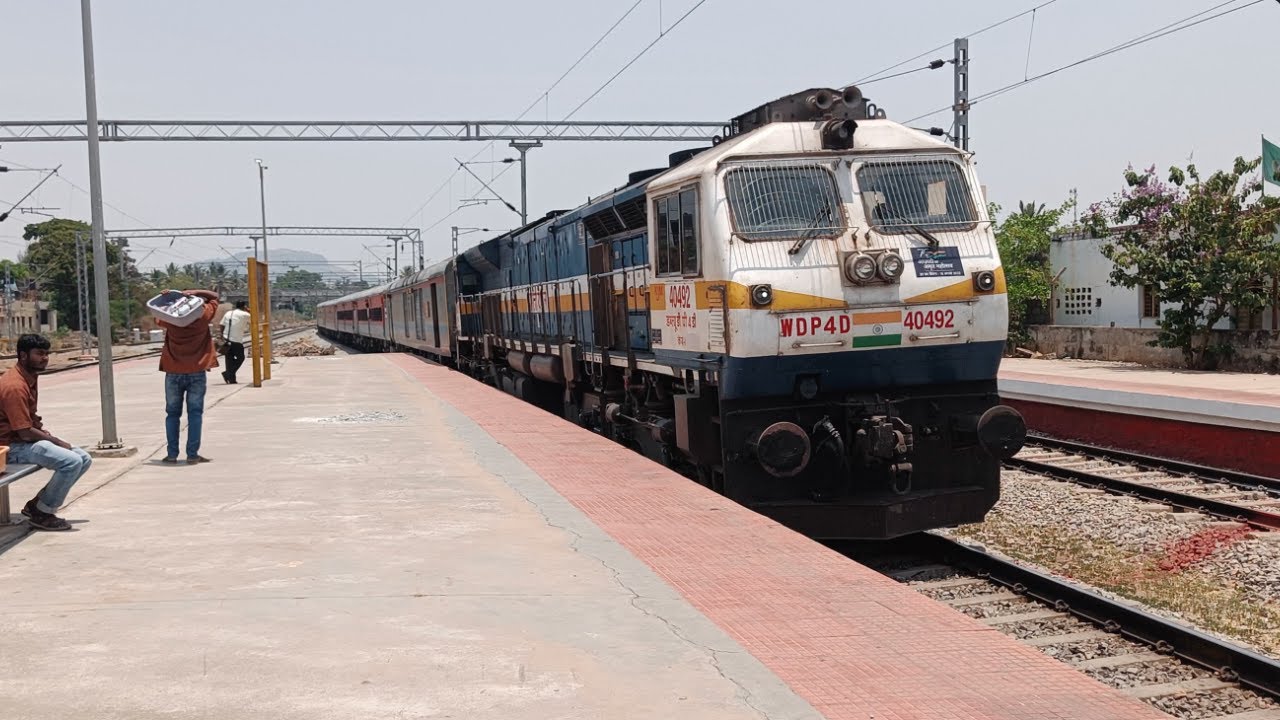[4 IN 1] Trains at Tumakuru || Back to Back EMD Action || Railfanning on a hot Friday Afternoon ||