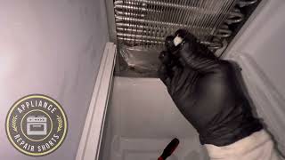Frigidaire Refrigerator Side-By-Side Leaks Water On The Floor ￼| Clogged Drain | Frozen Bin/Drawer