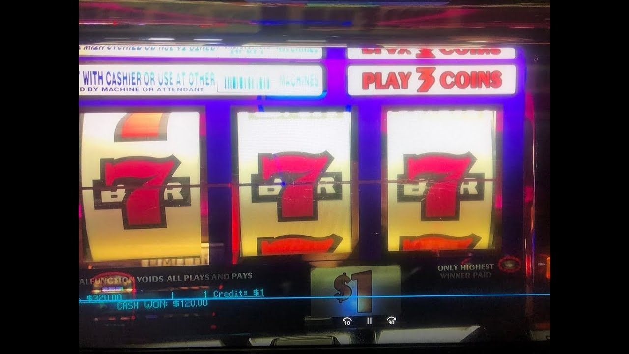 Play Double Bucks Slot Machine