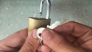 Master lock 40mm v line picked with paper clips