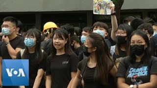 Hong Kong Students Join Protest on First Day of School