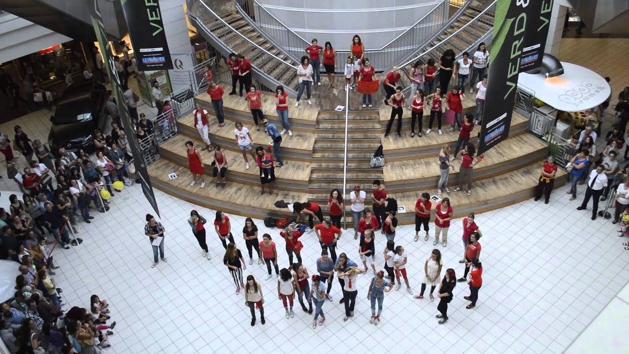 Centro Commerciale Le Piramidi A Torri Di Quartesolo