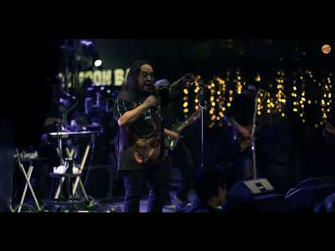 หลงกล - หิน เหล็ก ไฟ | [Live] @ THE MOON BAR