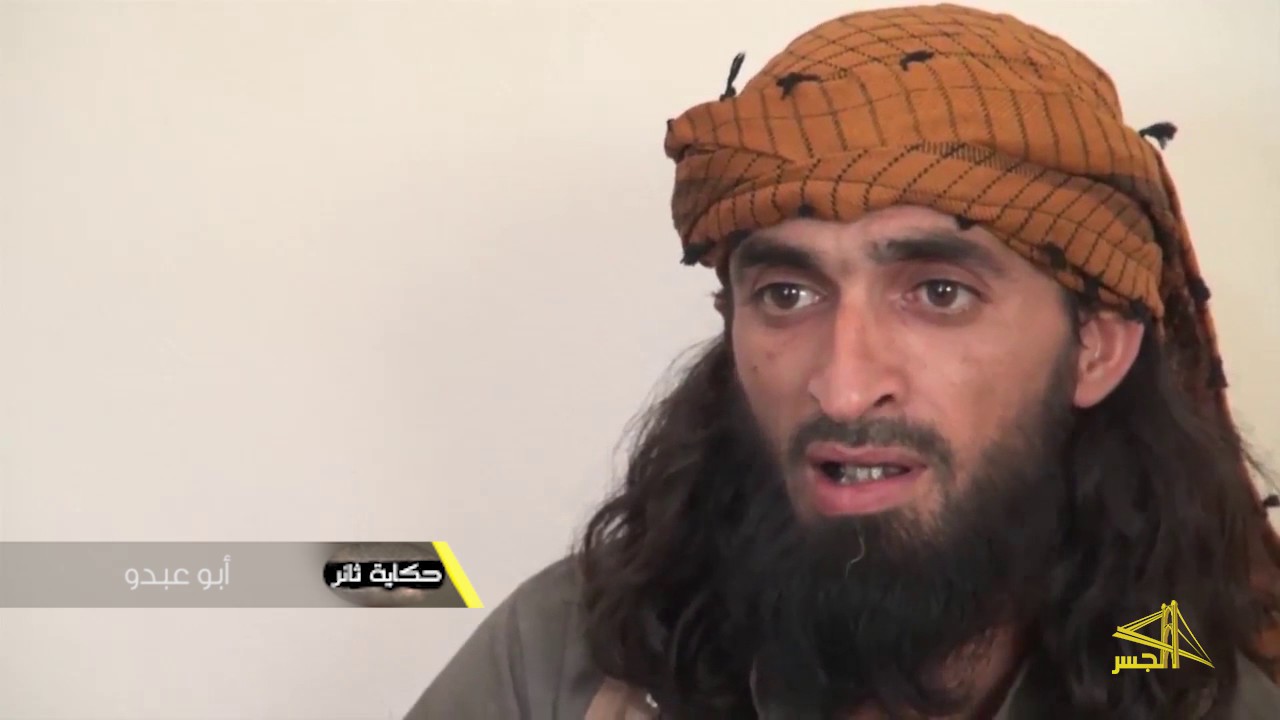 أبوعبدو يروي قصته من بداية الثورة السلمية ثم ضغط النظام وقتله المتظاهرين وإجبارهم على حمل السلاح