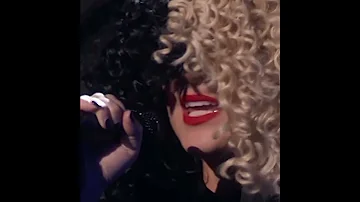 Sia Performs Unstoppable Live At The 2025 Breakthrough Prize Ceremony 