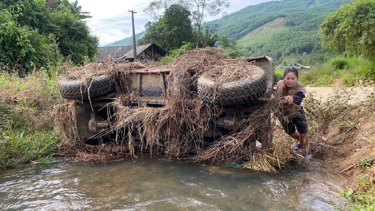 Rescue and Salvage of Military JEEP Swept Away by Flood | Revival of US Army JEEO