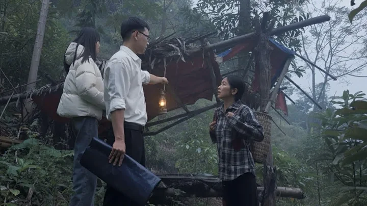 Kind CEO helps and gives homeless single mother an abandoned house in the mountains -New life start