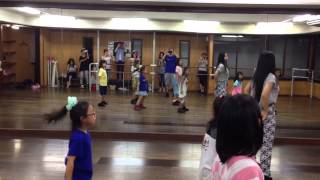 川西のキッズダンススクールMcrew木曜初級クラス