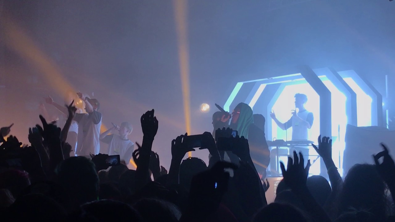 Dat Adam feat. Westghosts - Never Growin'Up @Space Camp Tour 2017 Dortmund