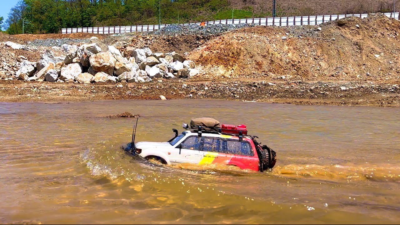 Toyota LC80 RC Offroad Challenge – 진짜처럼 달린다!
