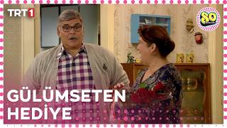 Fehmi’nin Hediyesi Rukiye’yi Çok Mutlu Etti - Seksenler 36. 