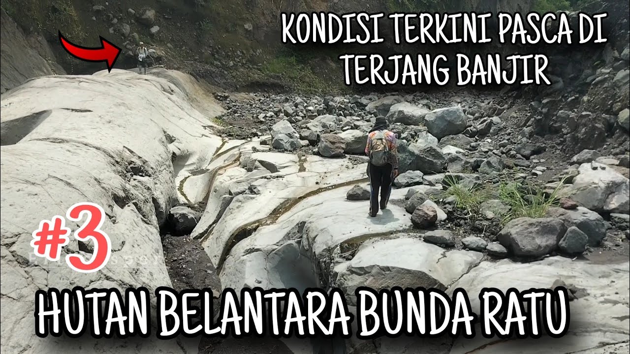 Исторический памятник расположен в Восточной Яве, недалеко от Семеру.