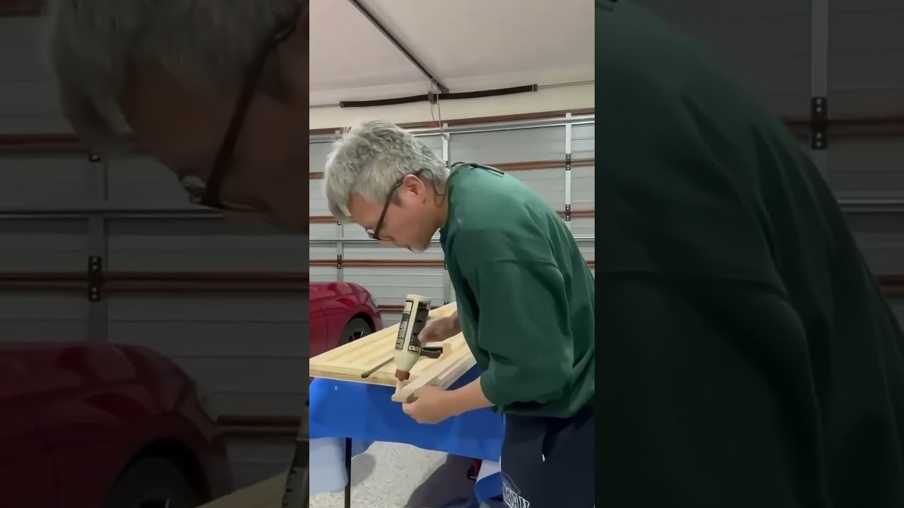 Bifold Barn Door DIY| I Built This Instead of Buying One