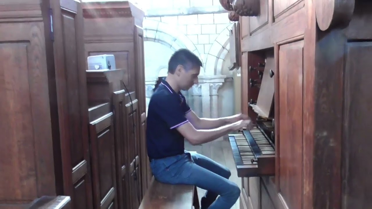 Grand Jeu / Frédéric Deschamps