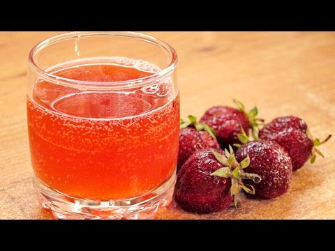 Video: How To Make Strawberry Kvass