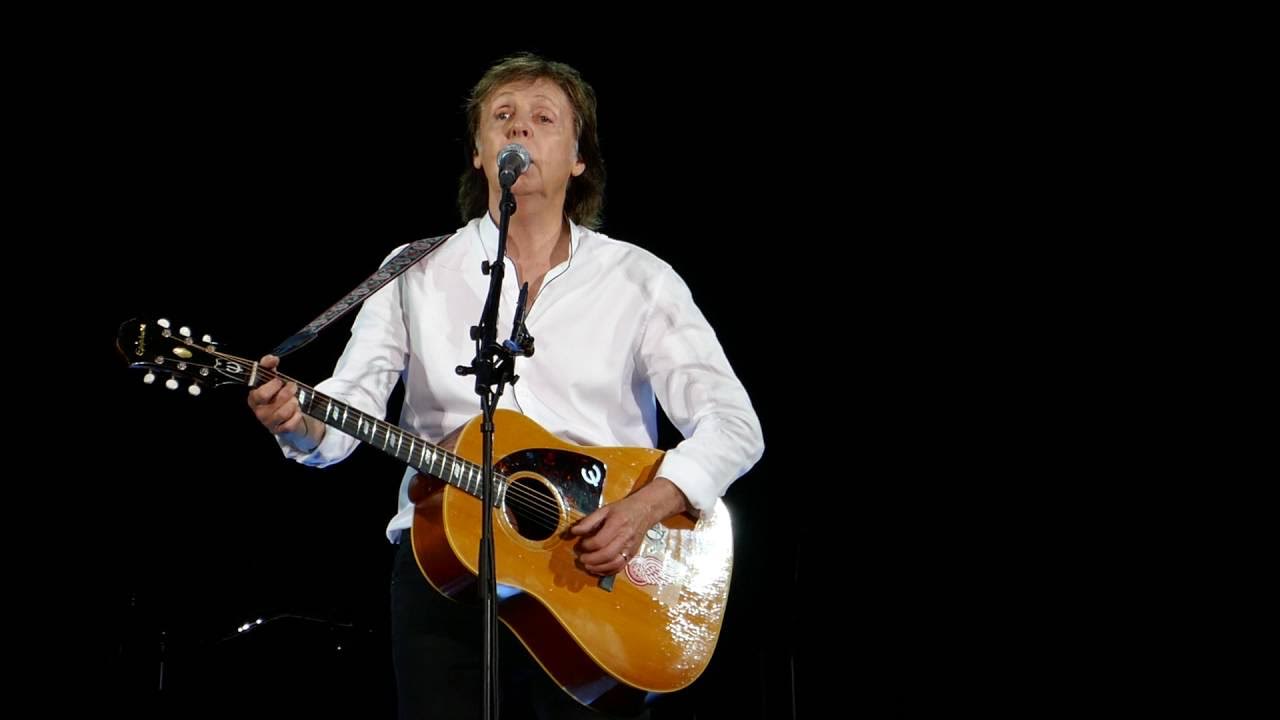 Пол маккартни молодой. Пол маккартни 1965. Yesterday маккартни. Beatles yesterday paul mccartney. Yesterday маккартни.