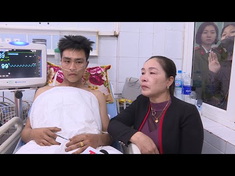 Nhường mặt nạ dưỡng khí cho dân trong đám cháy, 3 chiến sĩ PCCC ngất xỉu