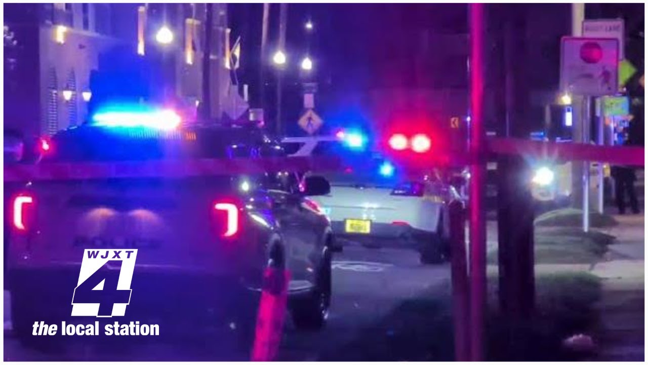 Man killed, woman wounded in double shooting outside bar on Kings ...