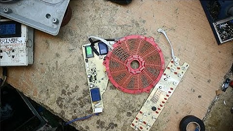 Bếp từ Midea bật hiển thị 1 tý rồi tự tắt