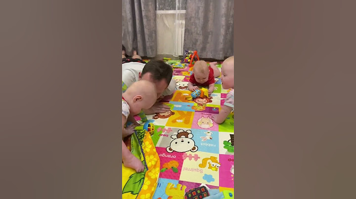 Папа с тройняшками готовит заговор 😃 #тройняшки #triplets #тройня #близнецы #многодетнаямама