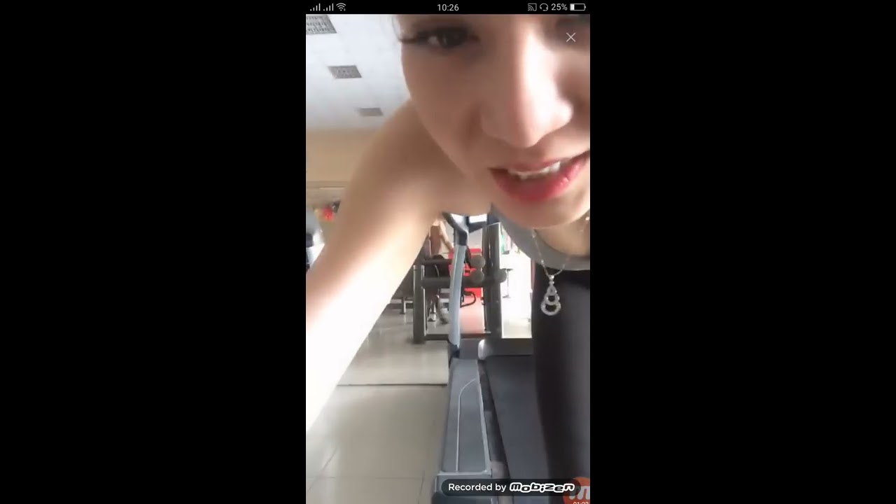 Em ngân xinh đẹp mặt quần lót lọt khe, tập Gym lộ Mu... - youtube