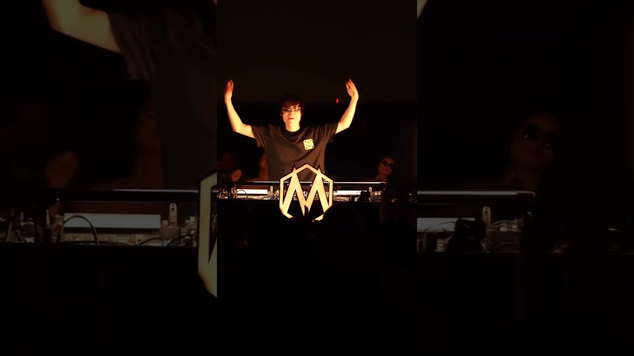 Tonton Liu – Connected (Live Club Moment) 🔥 Night Crowd Energy di YouTube Tonton Liu – Connected (Live Club Moment) 🔥 Night Crowd Energy di YouTube