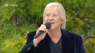 Johnny Logan -  Release The Rhythm @ZDF Fernsehgarten tour 02.10.2022 screenshot 5