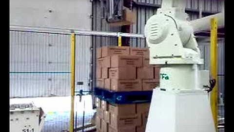 RFA Kawasaki Robotpalletiser for open boxes