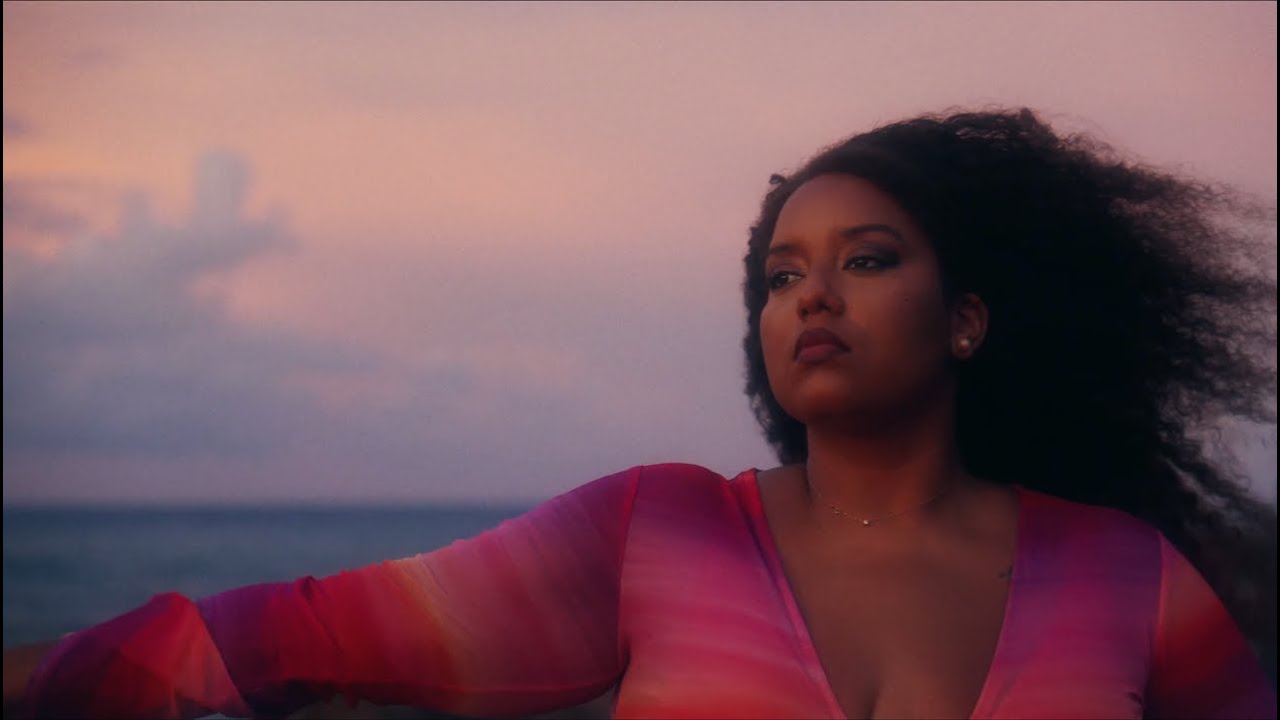 Maurane Voyer - GRAVÉ feat @Tutuss972  (Official Video)