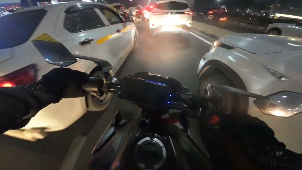 How did I crash and why I do not trust a woman on a vehicle..