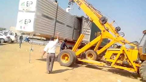 Unloading of PUF sandwich panels