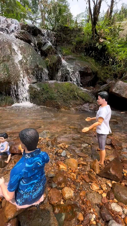 part 1 Javanese barbie family walking around and eating healthy snacks #shorts #javanesebarbie