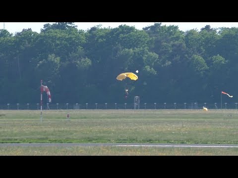 SIAI Marchetti SF 600 Canguro Takeoff And Landing At Graz Airport S5 CAM