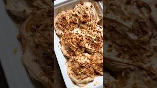 You Have to Try These Biscoff Cinnamon Rolls! #biscoff #cinnamoroll #recipe #baking