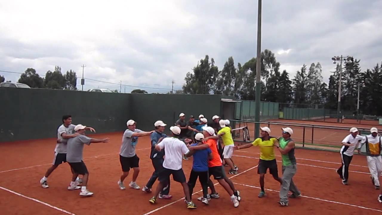 1º Juego Canguros Propio Cuerpo tenniswarehouse
