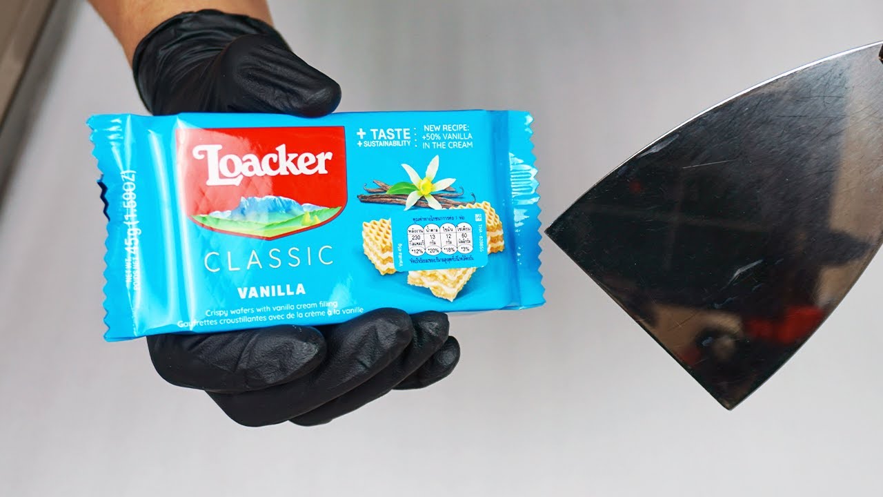 Loacker Classic Vanilla Wafer - Как сделать рулеты из мороженого | Уличная еда с жареным мороженым
