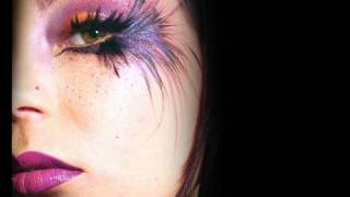 MakeupByRisa: Feathered Explosion